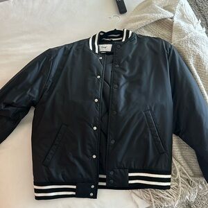 Aritzia Tna bomber jacket